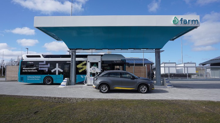 H2_Tankstelle_Niebuell_E-Farm