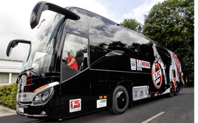 Köln Mannschaftsbus Setra