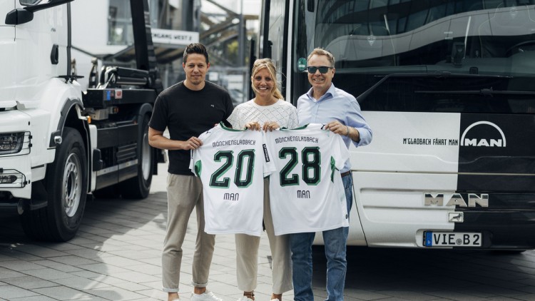 Mannschaftsbus_MAN_Borussia_Vertrag