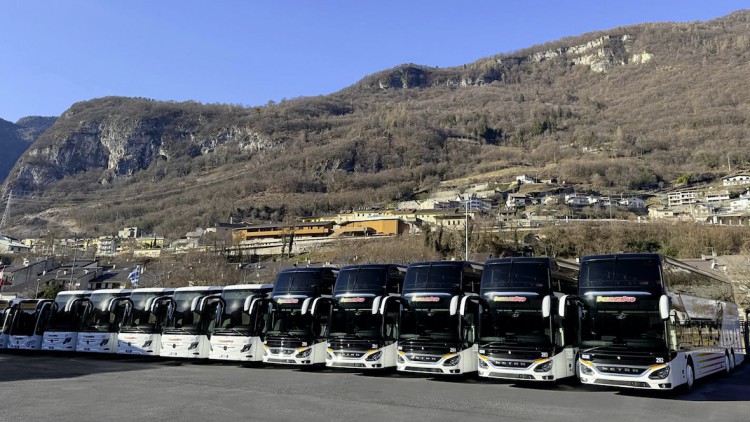 Daimler_Buses_Dolomiti_Bus