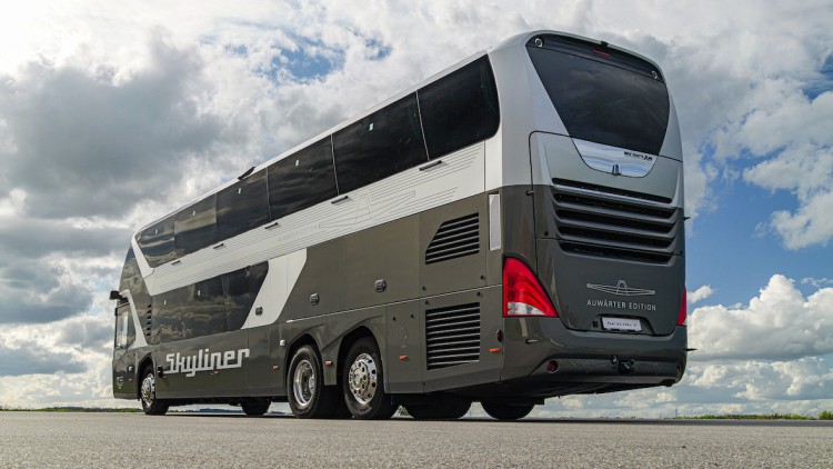 Neoplan_Skyliner