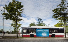 Hamburger Hochbahn, Elektrobusse