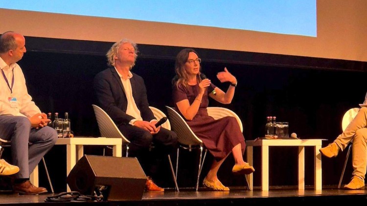 Molo_Podiumsdiskussion_2026