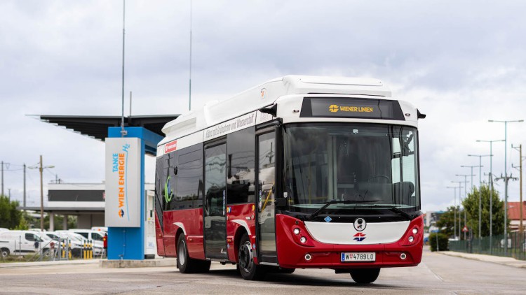 Wiener_Linien_Rampini_Hydron