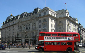 Drei neue Haltebuchten in London