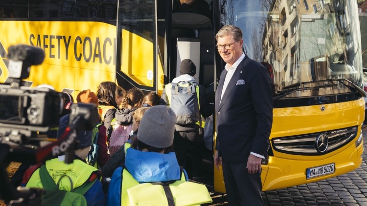 Safety_Coach_Daimler_Buses_Oberwoerder