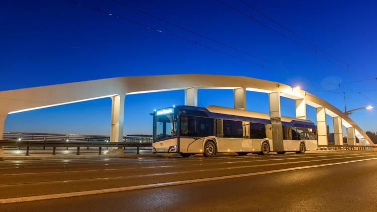 Urbino_18_electric_Bruecke