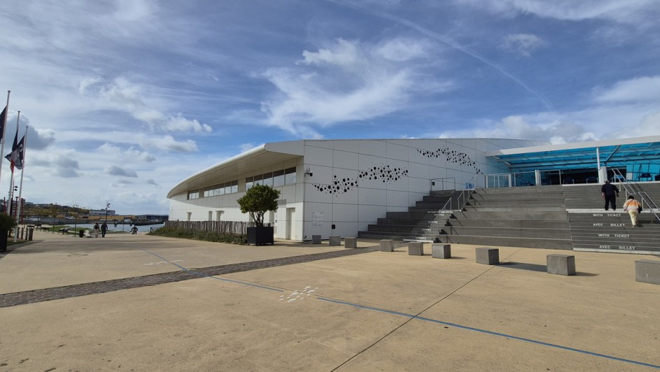 Das Aquarium Nausicaá von außen