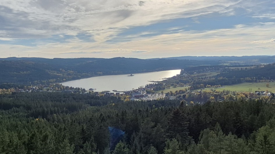 Der Lipno-Stausee ist der größte künstlich angelegte See Tschechiens und touristisch erschlossen
