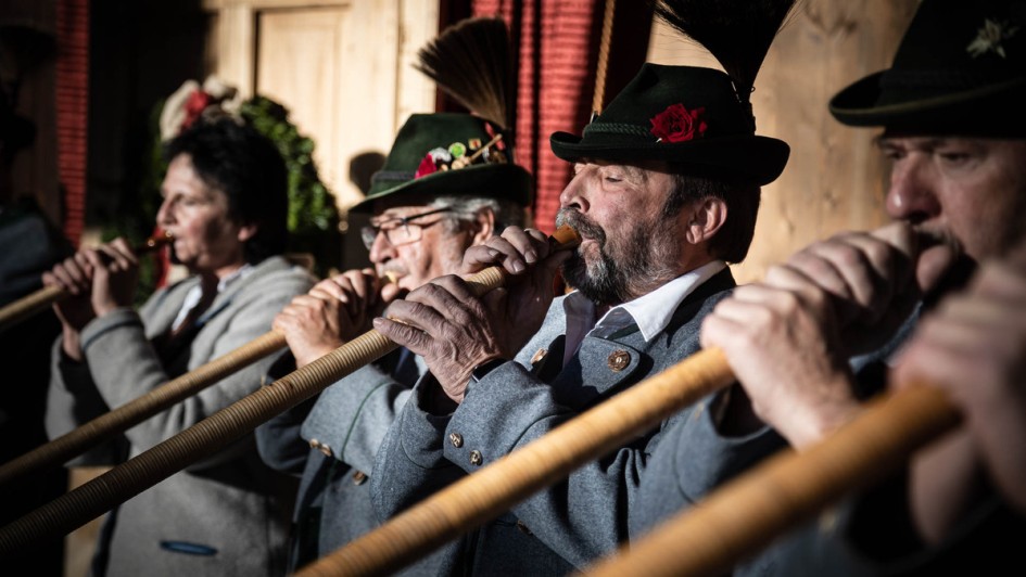 Alphörner beim Erlebnis-Weihnachtsmarkt Bad Hindelang 