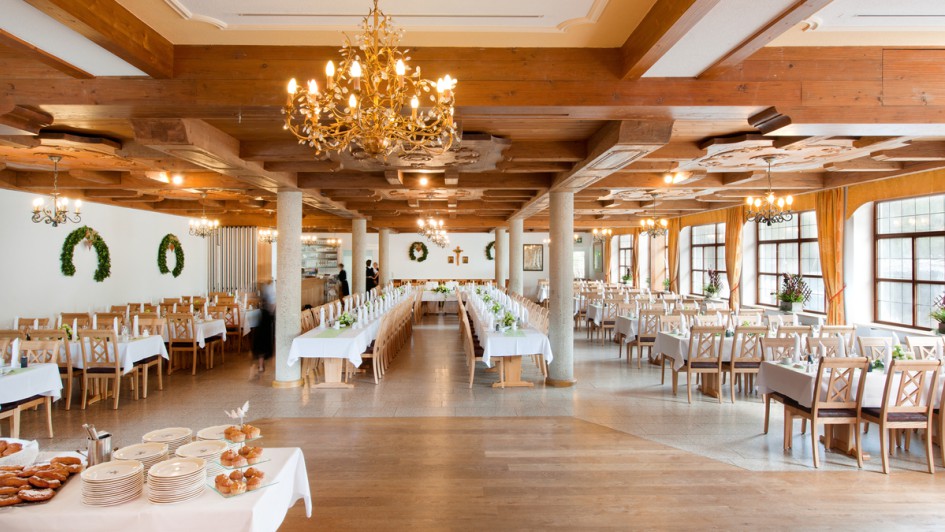 2015 Saal ganz Sicht von Bühne oben