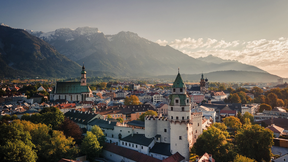 Innsbruck_tourismusverbandhallwattens